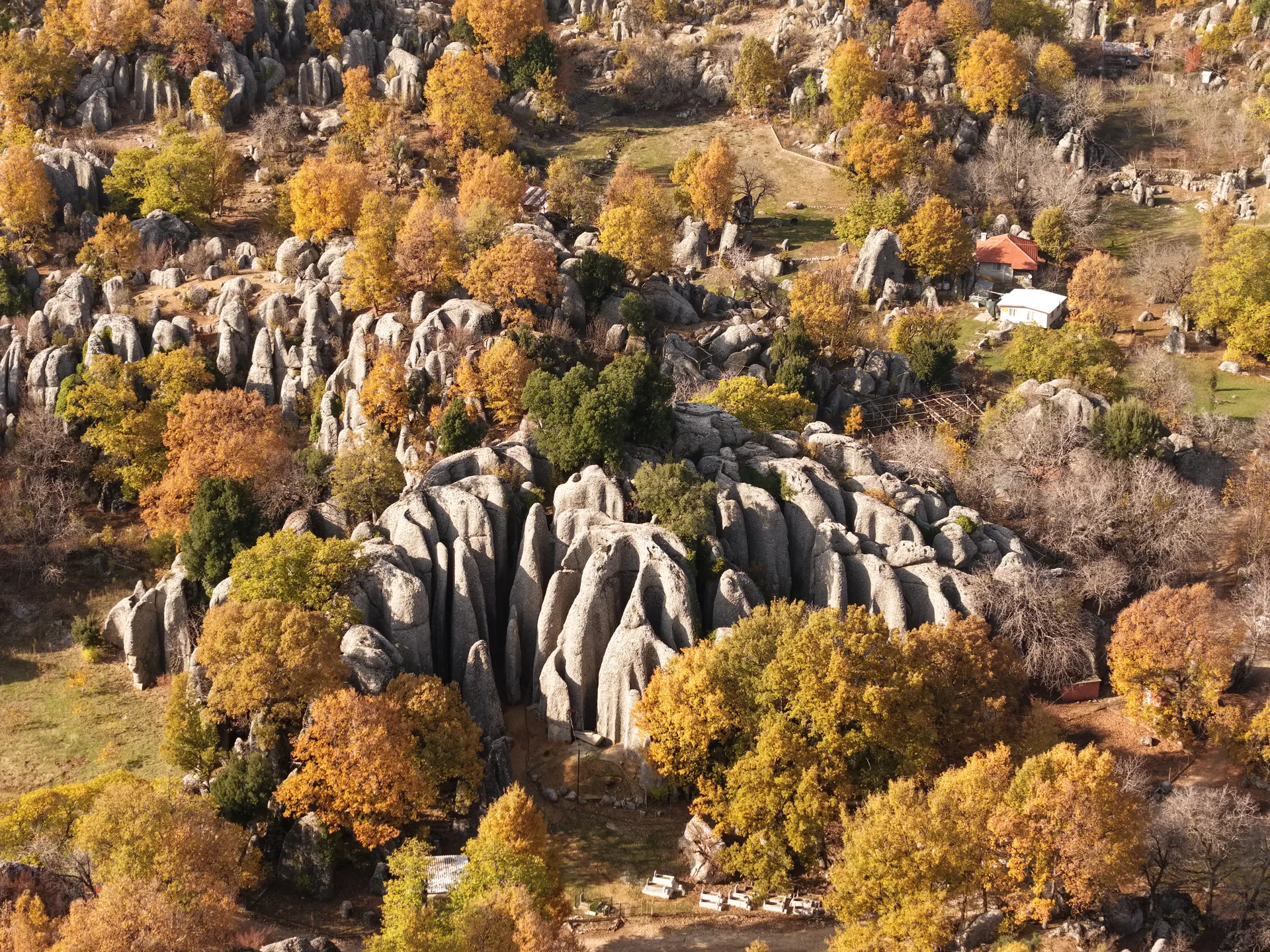 Keşif Yolcuları drone ile havadan doğa manzarası